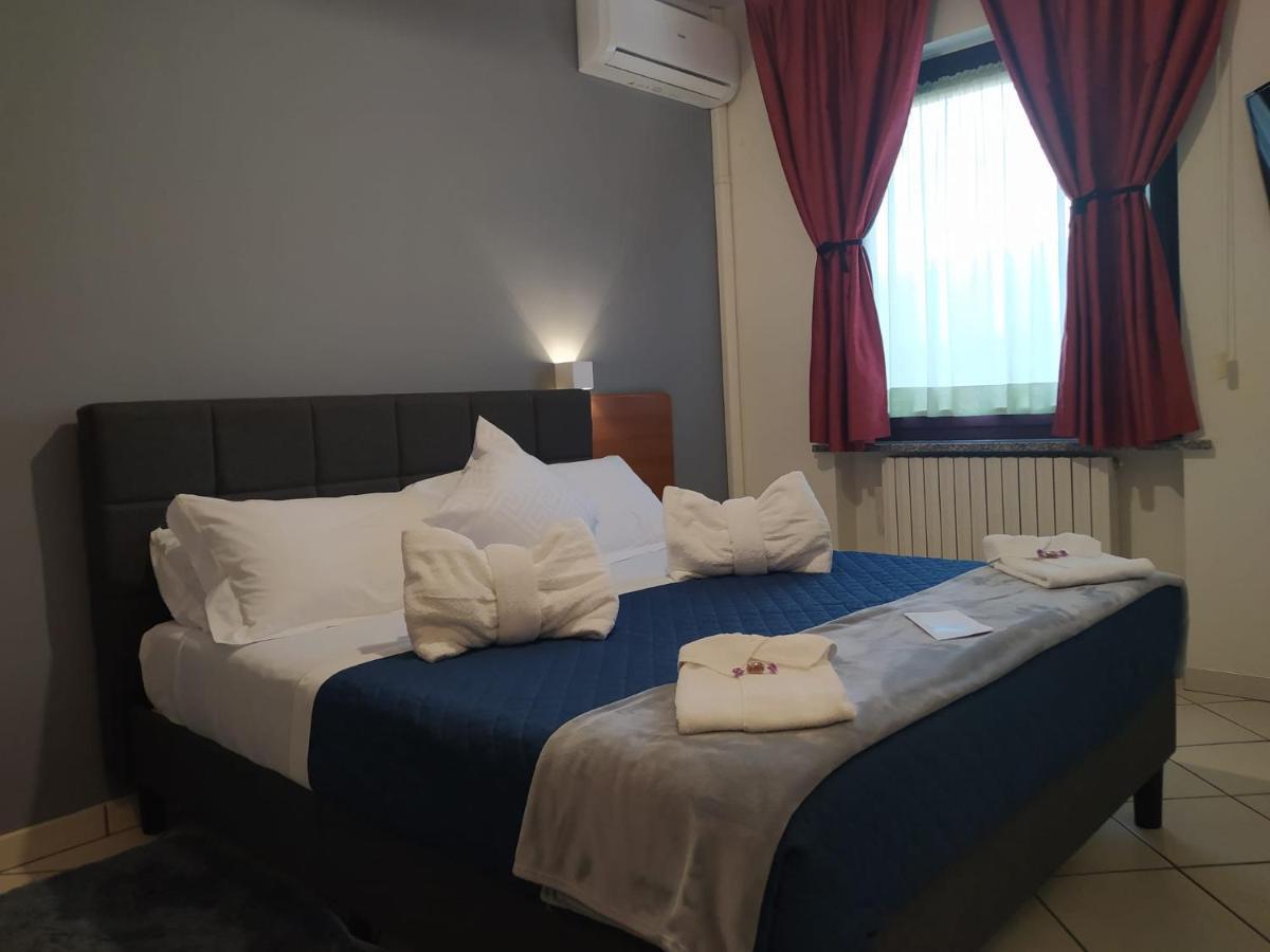 Hotel Baiardo Romagnano Sesia Kültér fotó