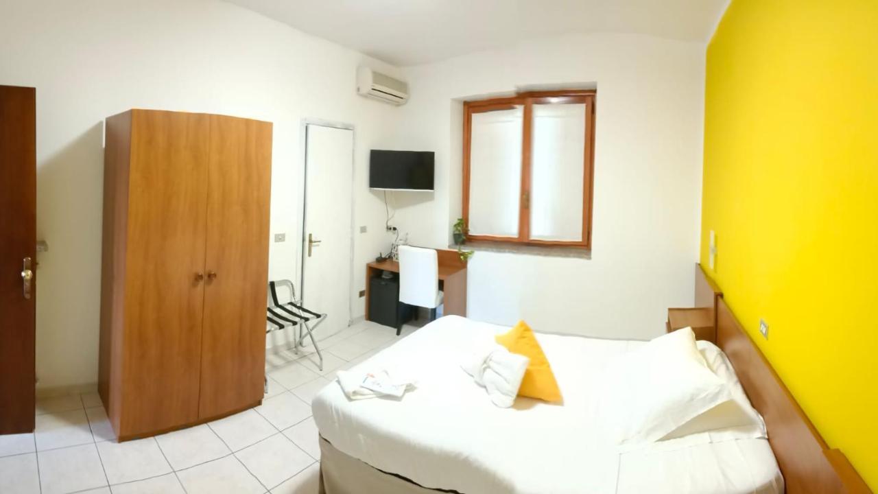 Hotel Baiardo Romagnano Sesia Kültér fotó