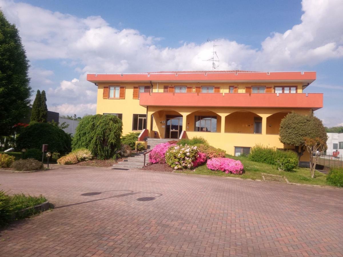 Hotel Baiardo Romagnano Sesia Kültér fotó